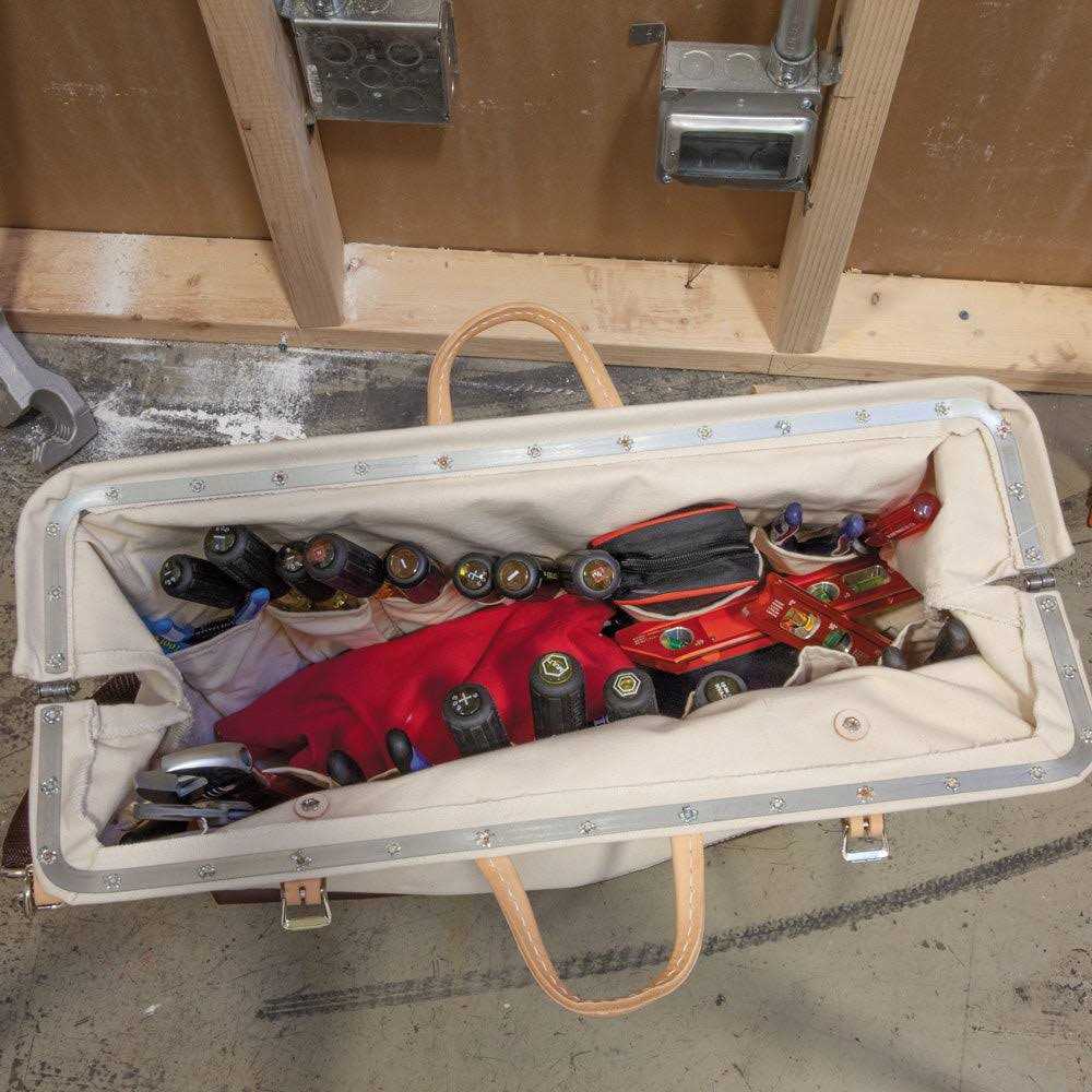 Klein Tools 5102-24SP Canvas Deluxe Tool Bag - Image 2