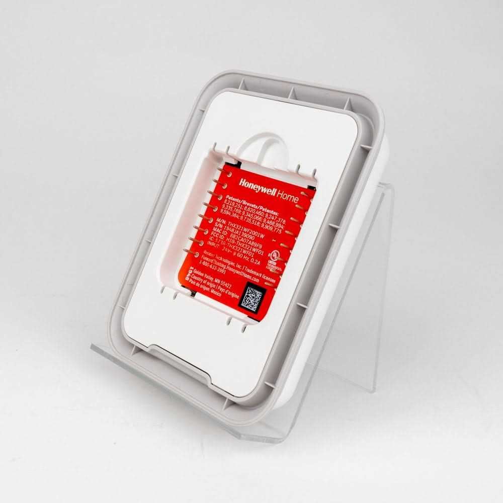 Honeywell Home THX321WF2003W T10 Smart Thermostat - Image 3