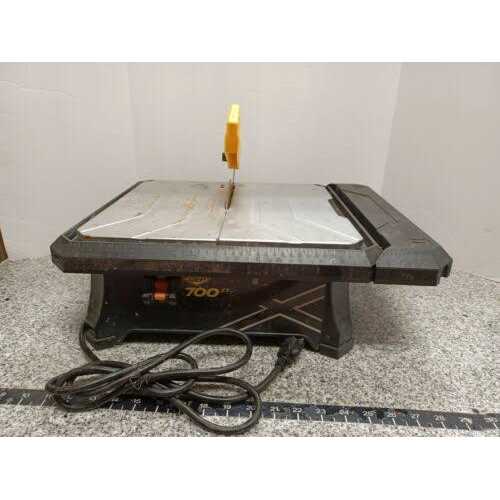 QEP 7 in. 700XT Wet Tile Saw with Table Extension - Image 5