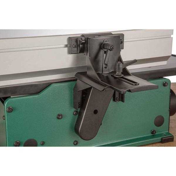 Grizzly G0947 8 Benchtop Jointer with Spiral-Type Cutterhead - Image 5
