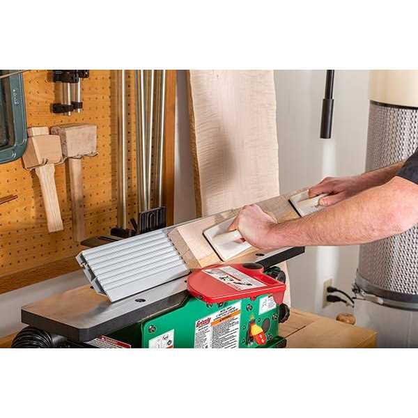 Grizzly G0946 6 Benchtop Jointer with Spiral-Type Cutterhead - Image 3