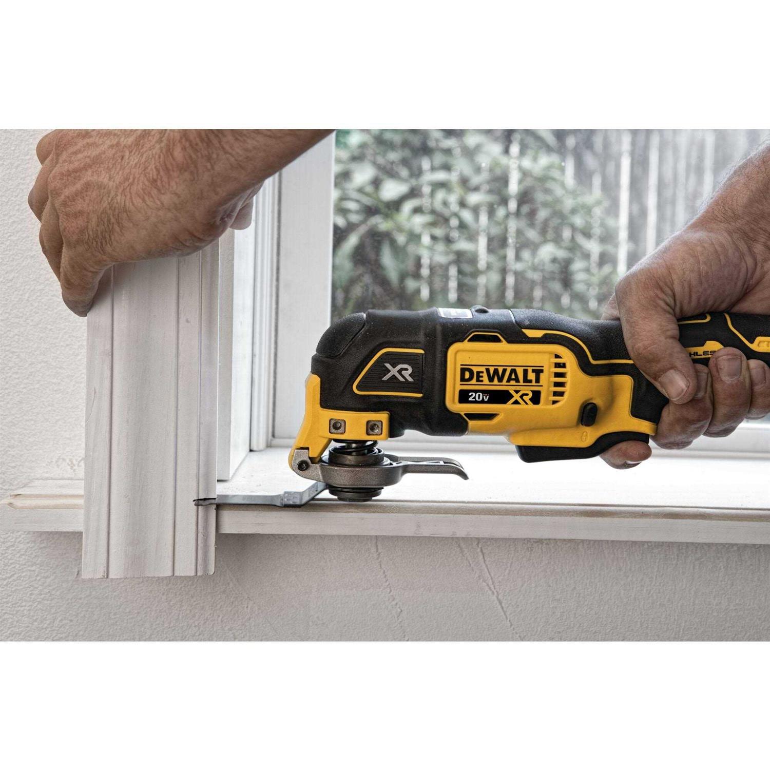 DEWALT 20V MAX* XR 3-Speed Oscillating Multi-Tool Kit - Image 4