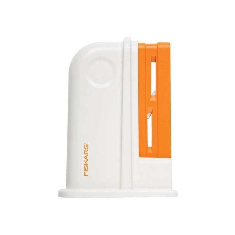 Fiskars Universal Scissors Sharpener - Image 5