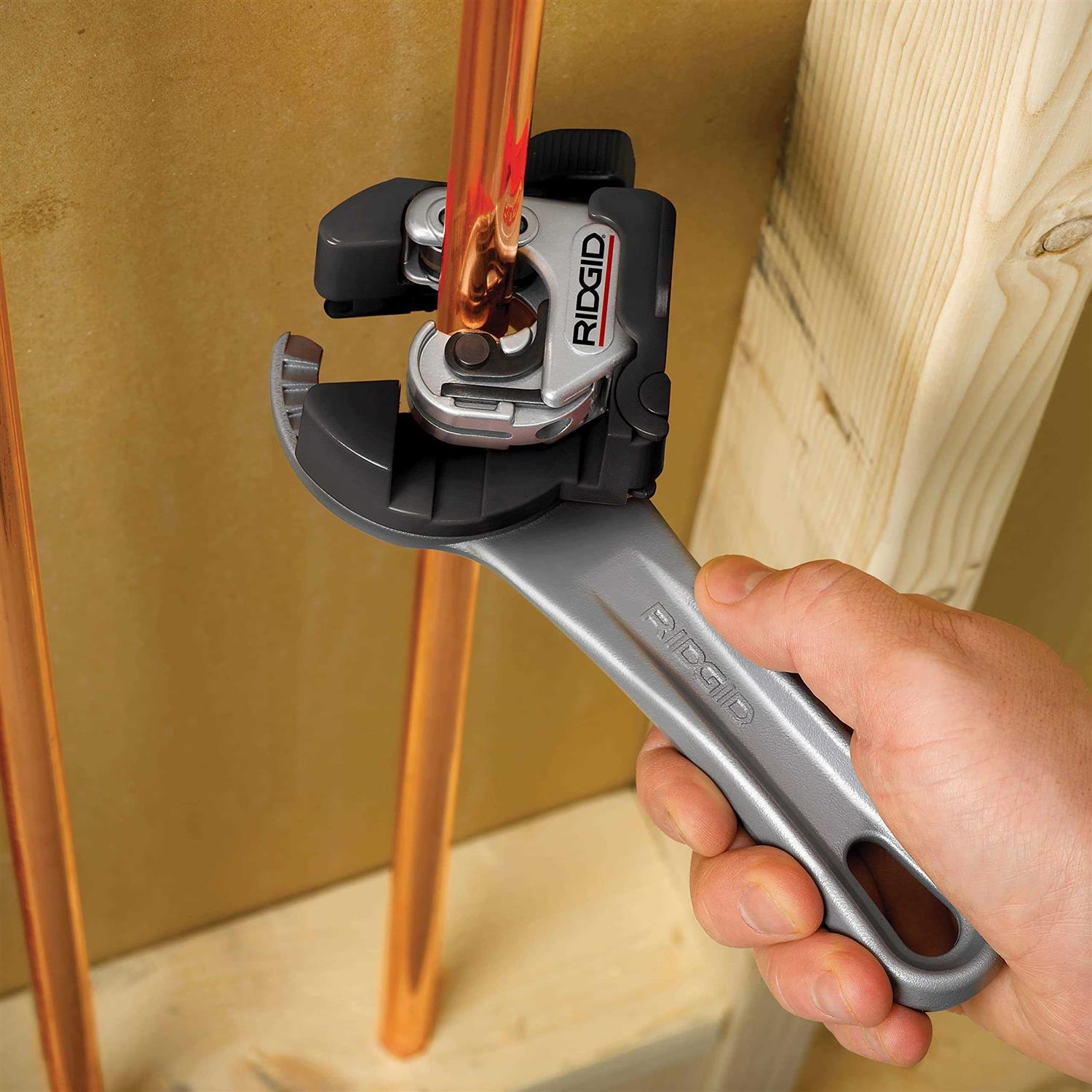Ridgid 2-in-1 Close Quarters Autofeed Cutter 32573 - Image 4