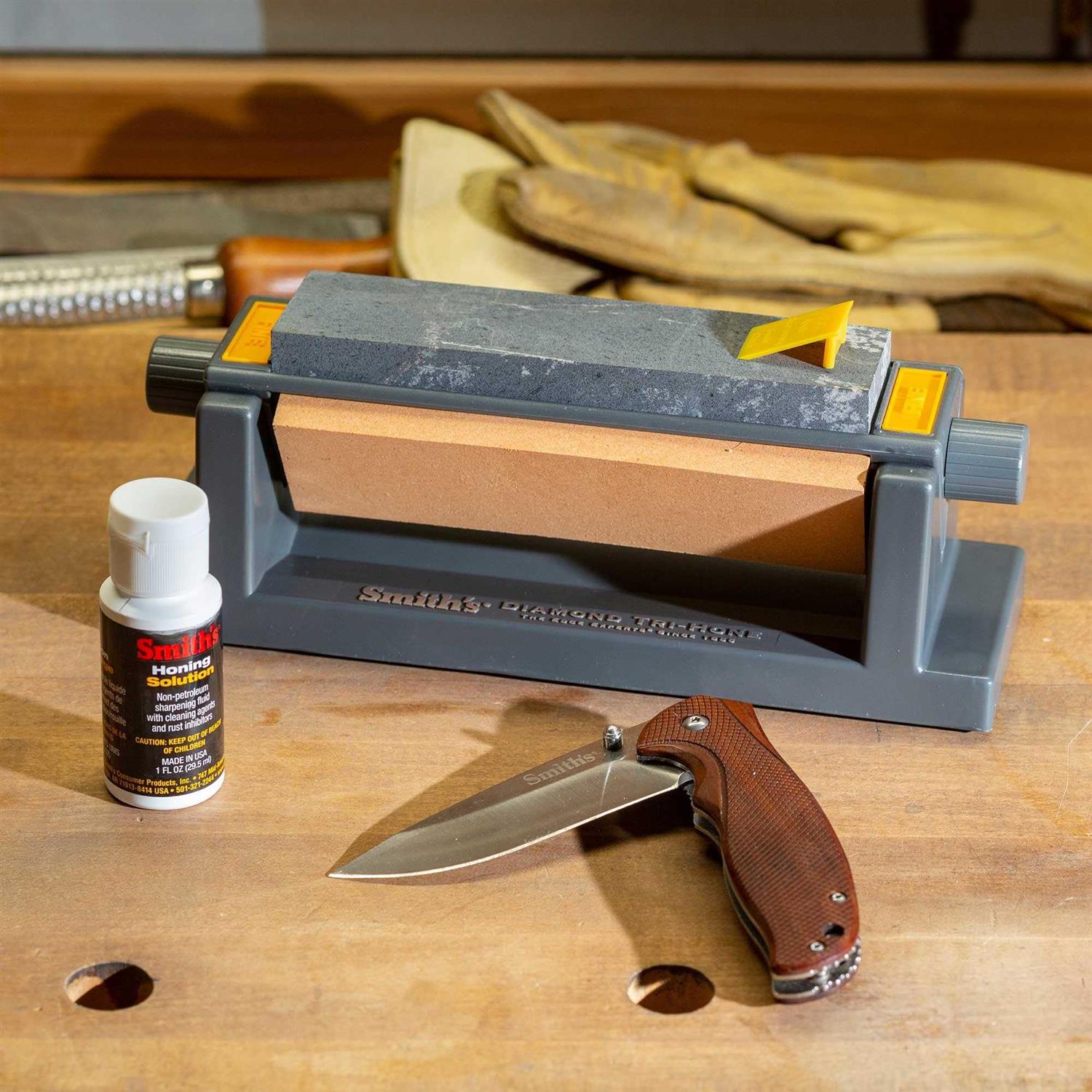 Smith's 3-Stone Sharpening System - Image 4