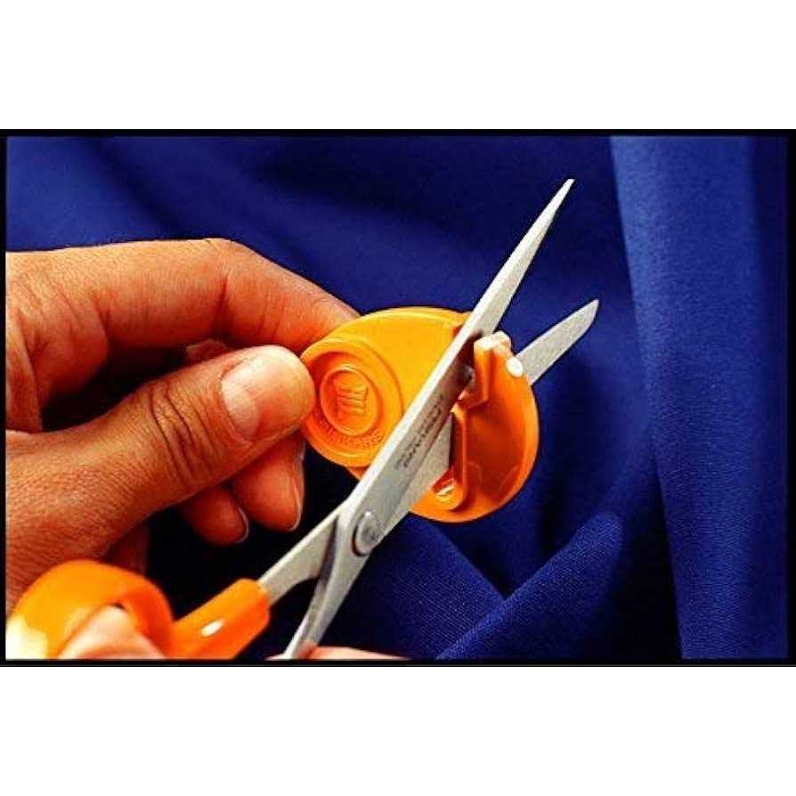 Fiskars Scissors Sharpener - Image 5
