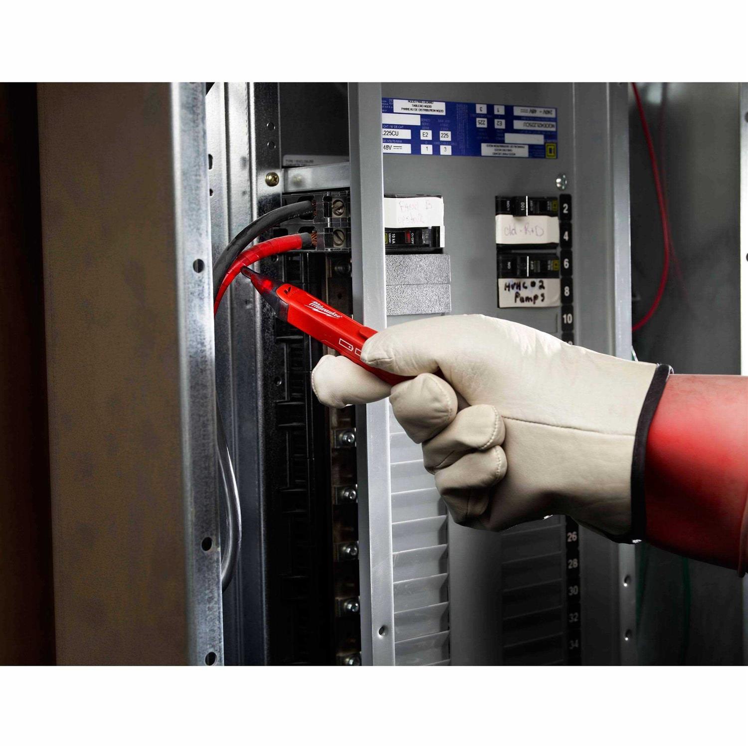 Milwaukee 2200-20 Voltage Detector - Image 2