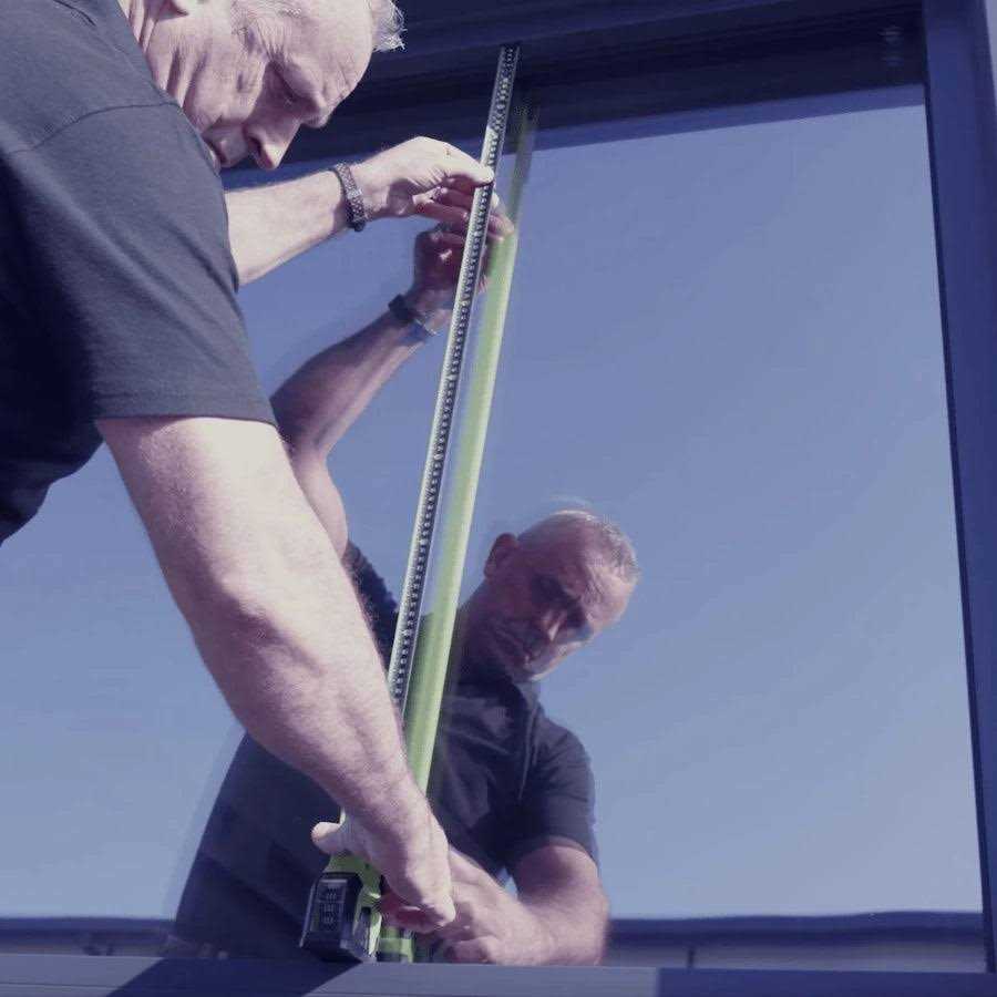 GATORTAPE Precision Top Reading Tape Measure 16ft x 1inch - Image 3