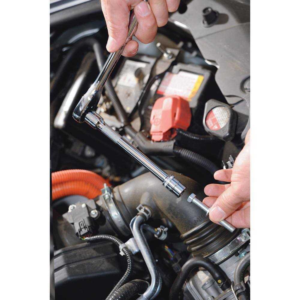 GEARWRENCH 1/4 in. and 3/8 in. Drive 90-Tooth Standard and Deep SAE/Metric Mechanics Tool Set in 3-Drawer Storage Box - Image 3