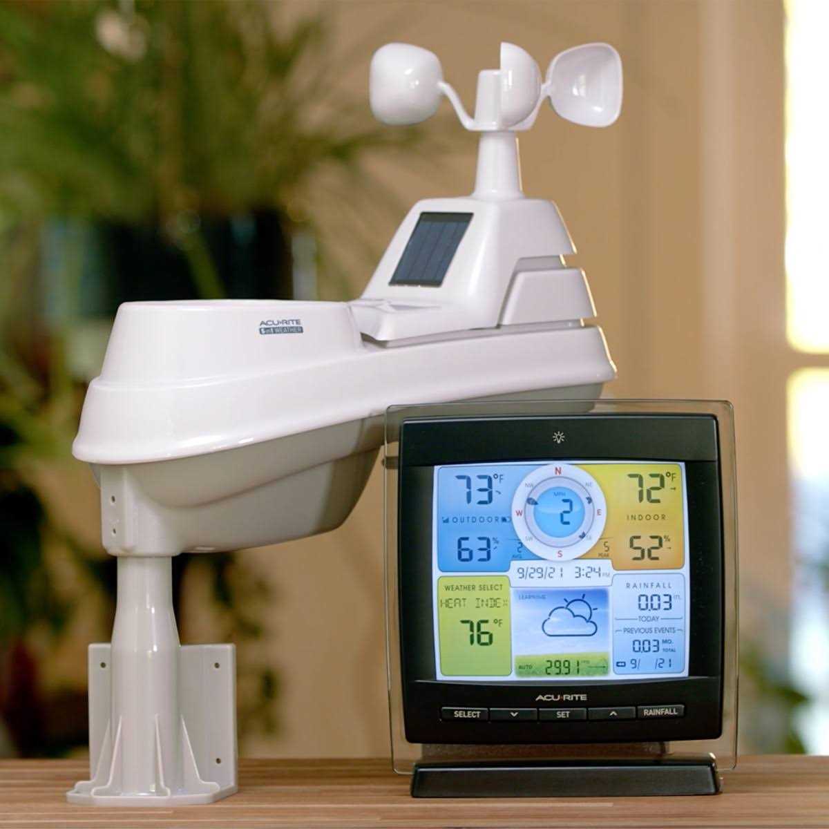 Acurite Iris Weather Station with Color Display for Indoor and Outdoor Temperature and Humidity - Image 4