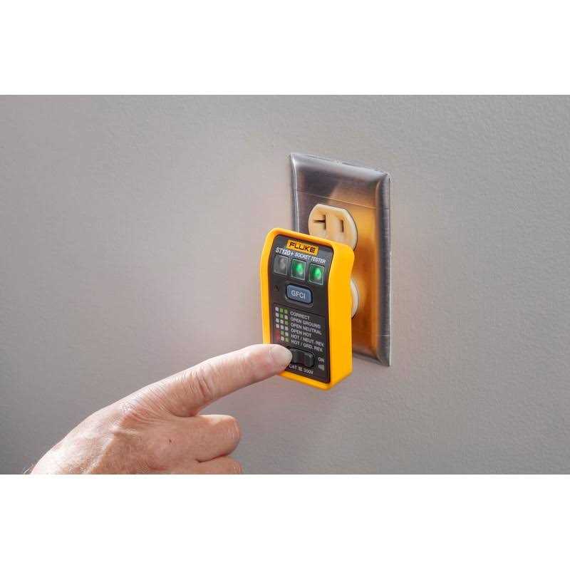 Fluke ST120+ GFCI Socket Tester with Beeper - Image 3
