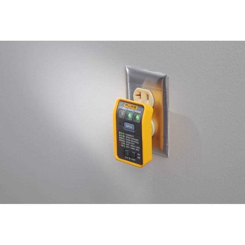 Fluke ST120+ GFCI Socket Tester with Beeper - Image 4