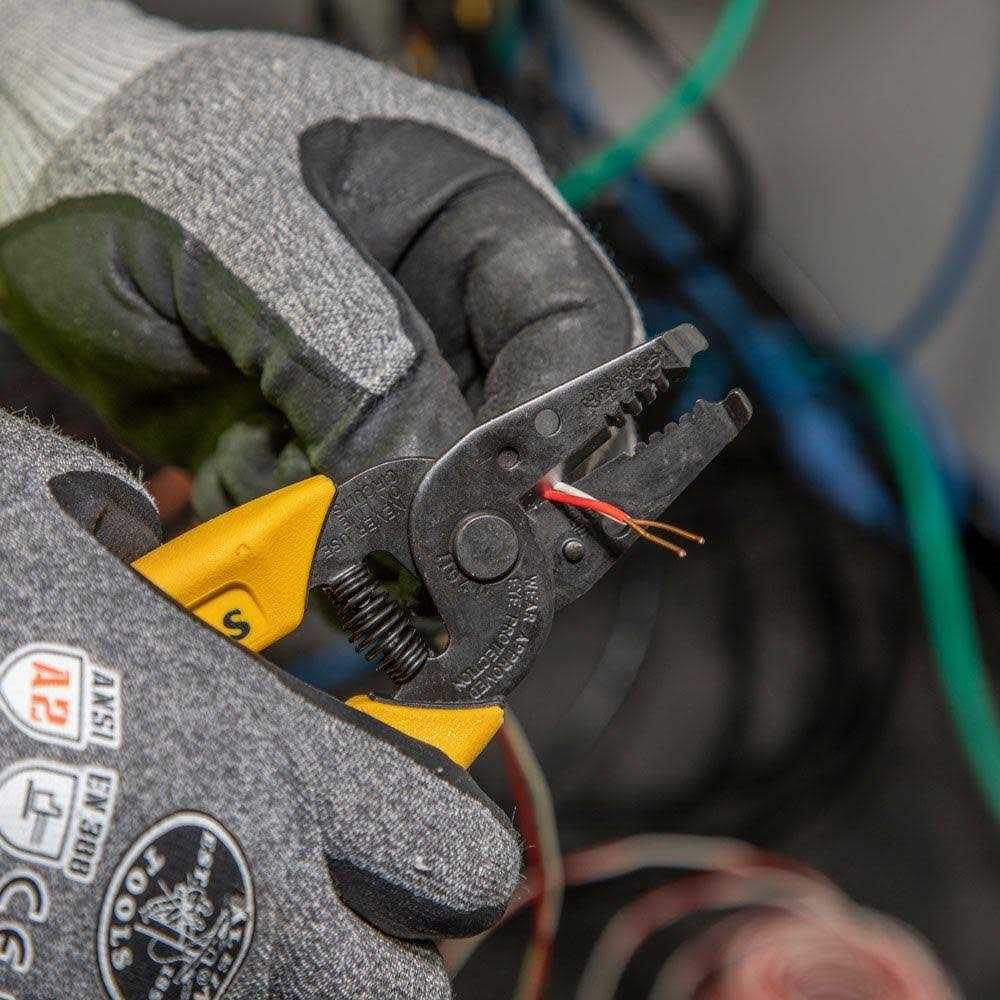 Klein Tools 11047 Wire Stripper/Cutter - Image 5