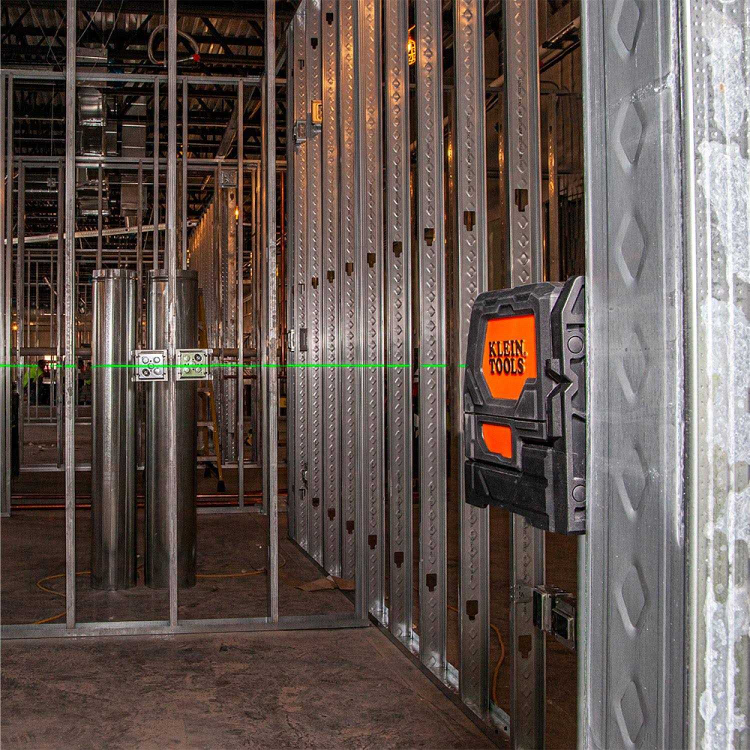 Klein Tools 93LCLG Laser Level Self-Leveling Green Cross-Line & Red Plumb Spot - Image 2