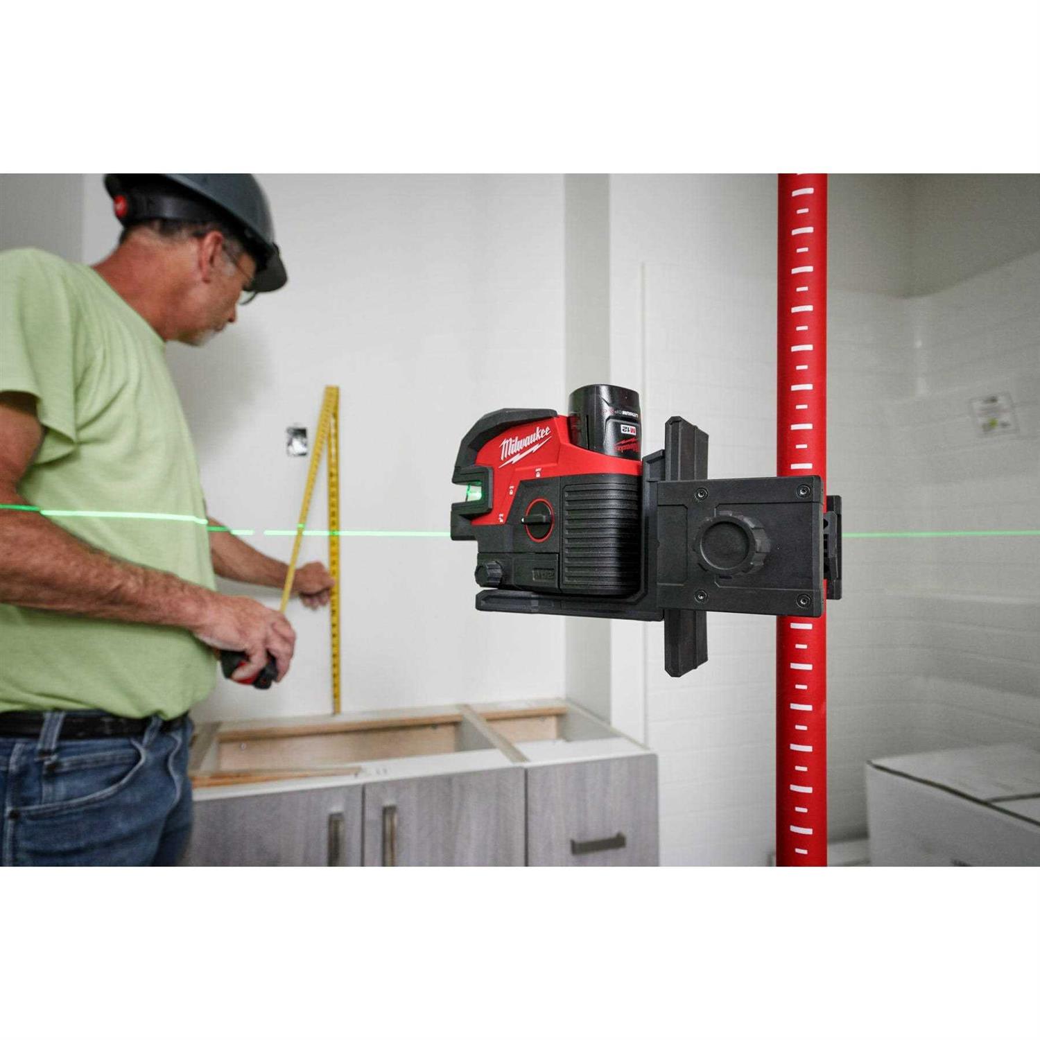 Milwaukee 12' Telescoping Laser Pole 48-35-1511 - Image 3