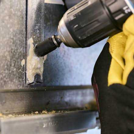 Malco MSHCST 2 in. Reversible Sawtooth Hex Driver 1/4 in. and 5/16 - Image 3