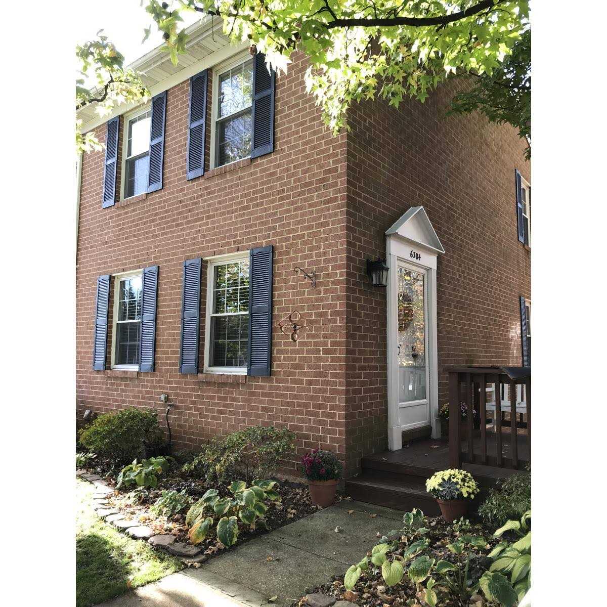 Builders Edge 14.5W in. Louvered Vinyl Shutters - Image 3