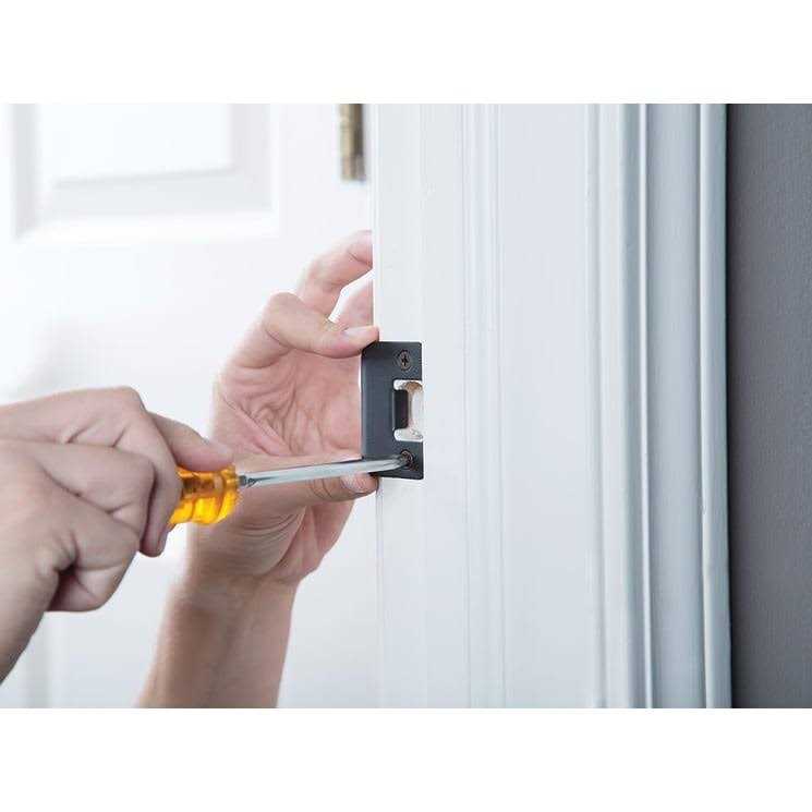 Schlage F10 GEO Brk Brookshire Collection Georgian Passage Knob - Image 4