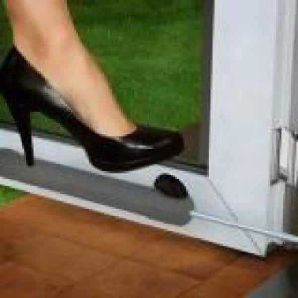 Touch 'n Hold Smooth Dual Door Closer System – Heavy-Duty - Image 3