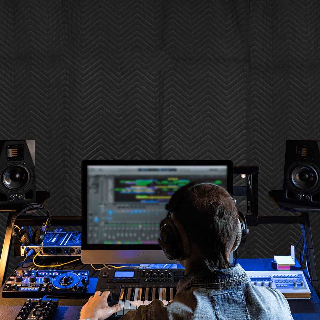 Boxer Tools Studio Grommeted Sound Dampening Blanket 78 in. Light Blocker - Image 4