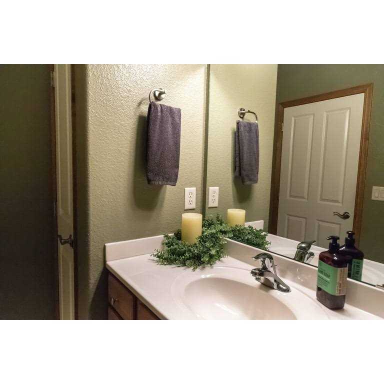 Design House 18-3/8 in. Cultured Marble Universal Sidesplash - Image 4