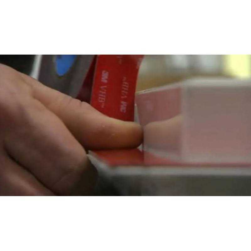 3M 5952 VHB Tape,black 5 yd - Image 3