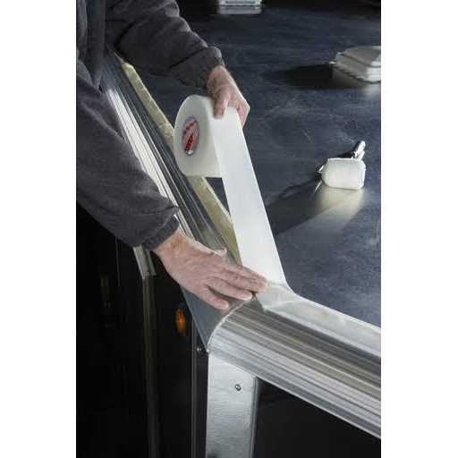 3M 4412N Extreme Sealing Tape Translucent - Image 4