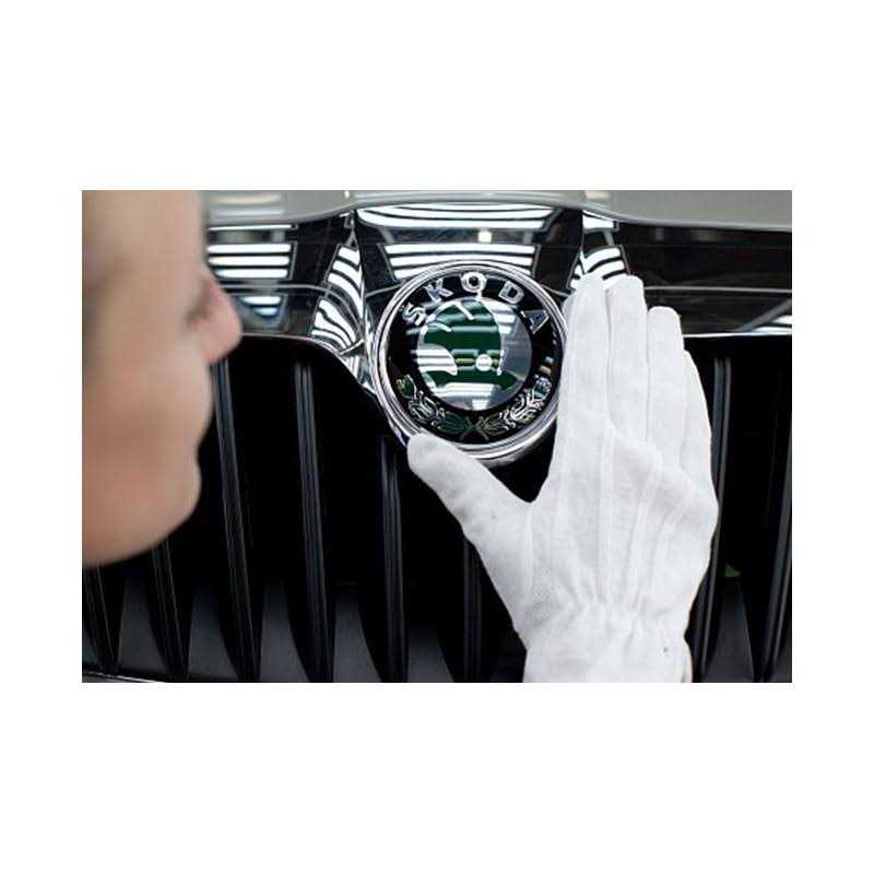 3M 08069 Press-In-Place Emblem Adhesive - Image 5