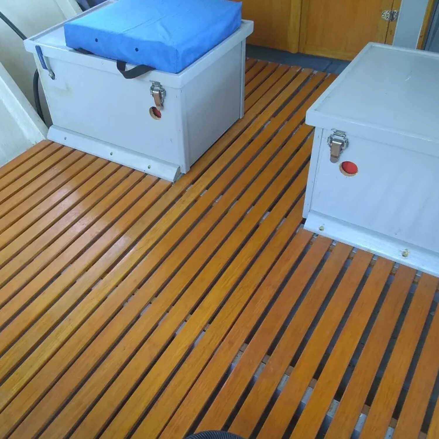 TotalBoat Marine Wood Finish Ideal for Boats Home and Outdoor Teak Furniture - Image 3