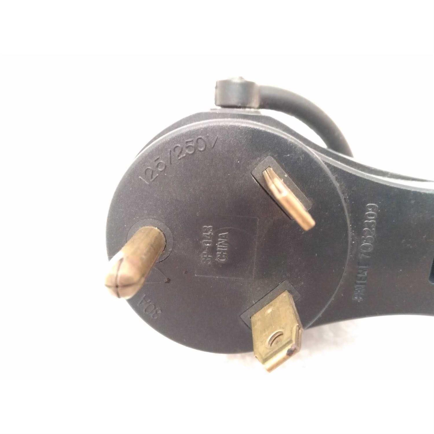 Southwire Coleman Cable 09542 14/3 STW 15 to 30-Amp RV Adapter Extension Cord with Lighted - Image 4