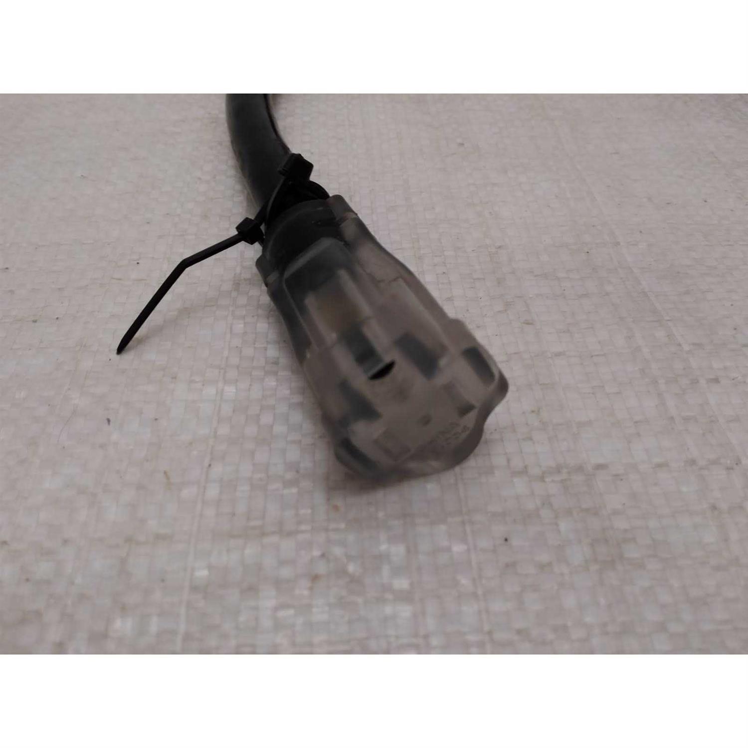 Southwire Coleman Cable 09542 14/3 STW 15 to 30-Amp RV Adapter Extension Cord with Lighted - Image 5