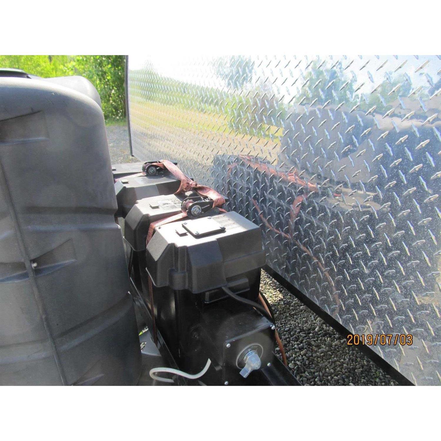 Fastronix Solutions Fastronix 3/8 2 Post 180/1000 Amp High Current Battery Disconnect Switch - Image 3