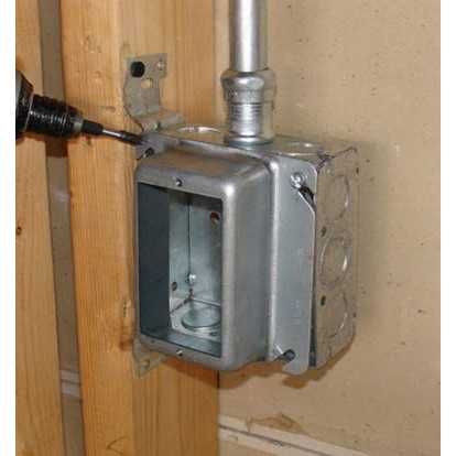 Southwire 52C 4 Sq Device Ring 1 Gang Raised - Image 2