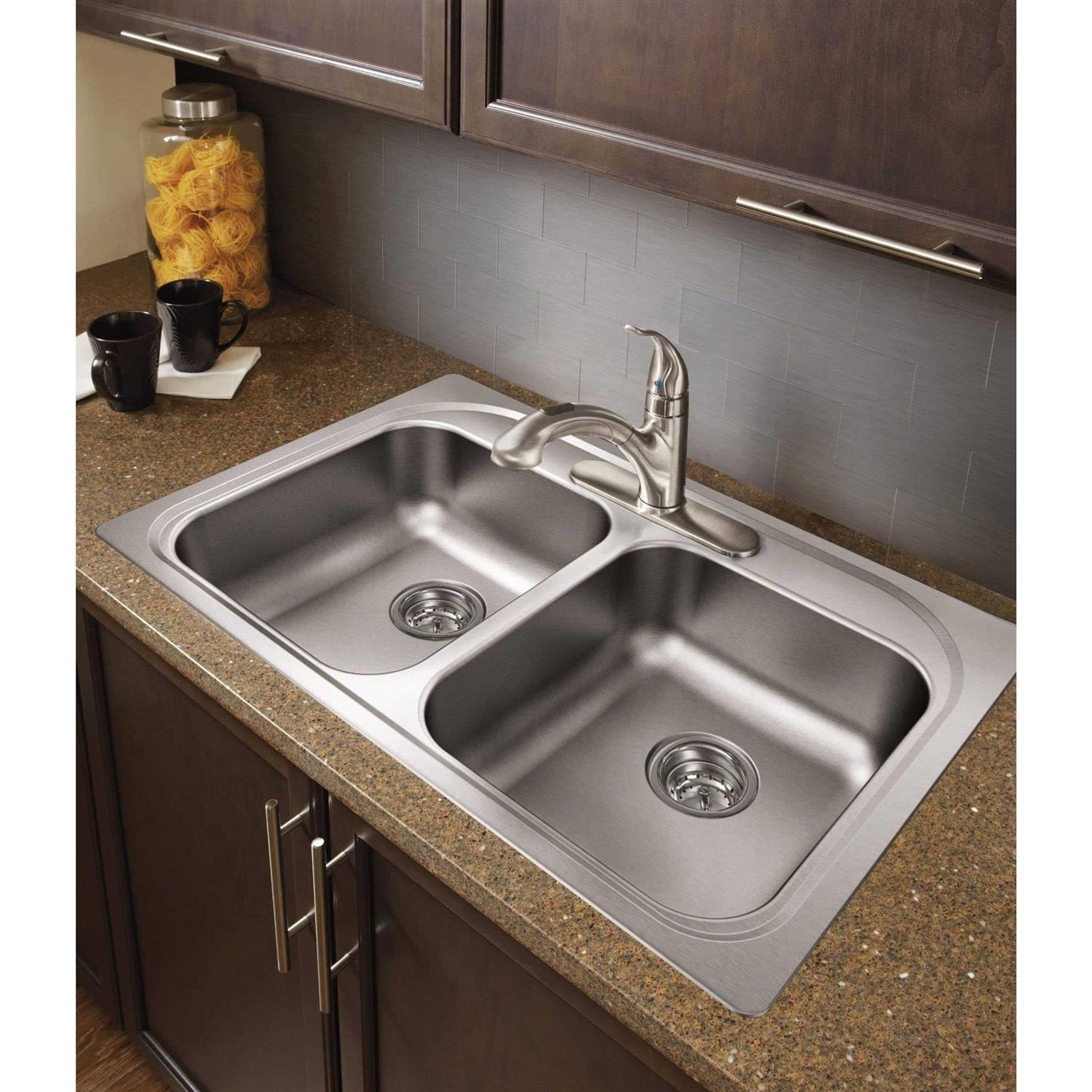 Moen Integra One-Handle Pullout Kitchen Faucet - Image 3