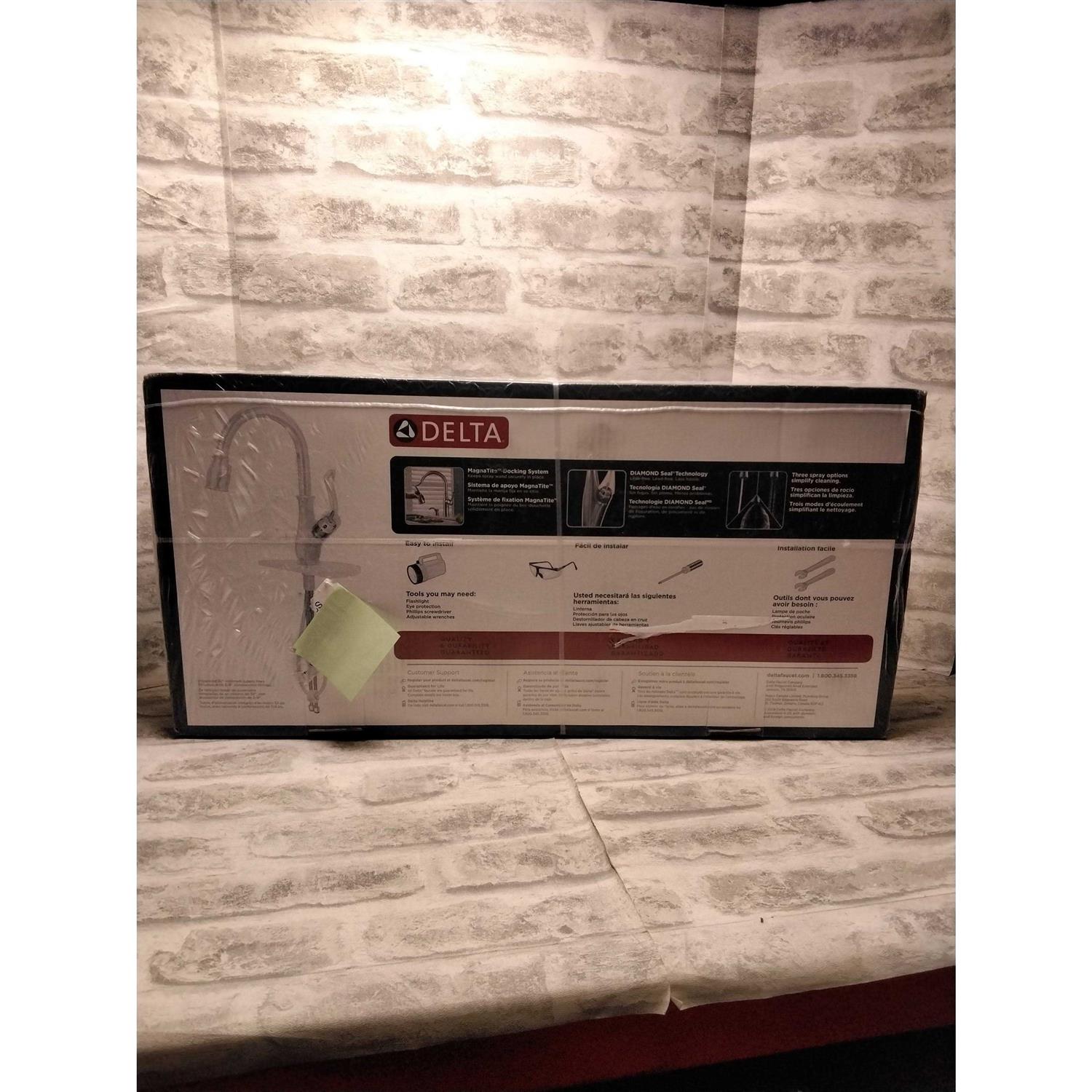 Delta Greydon Single Handle Pull-Down Kitchen Faucet with Soap Dispenser - Image 5