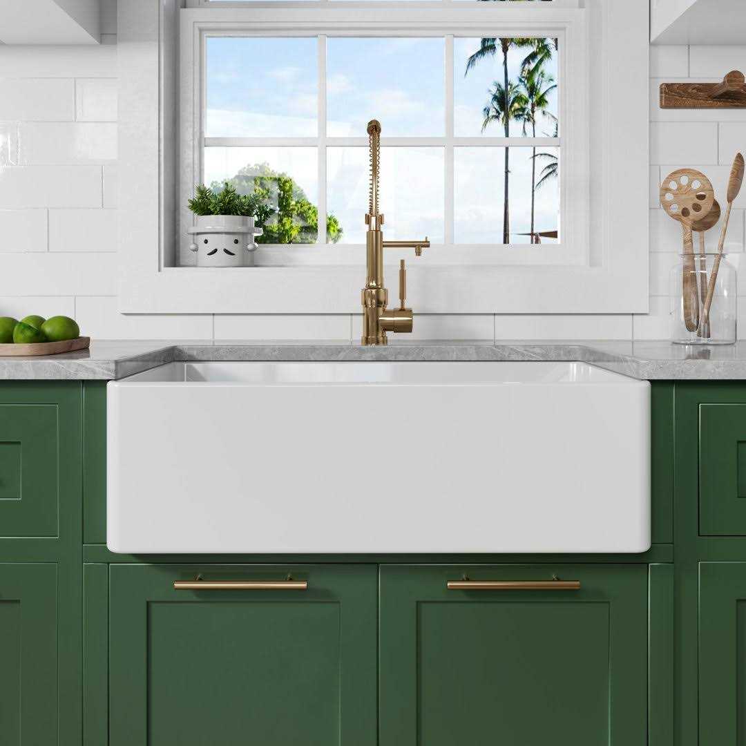 Mohome KS-3318S Athena 33 L x 18 W Farmhouse Kitchen Sink with Sink Grid and Basket Strainer Finish - Image 5