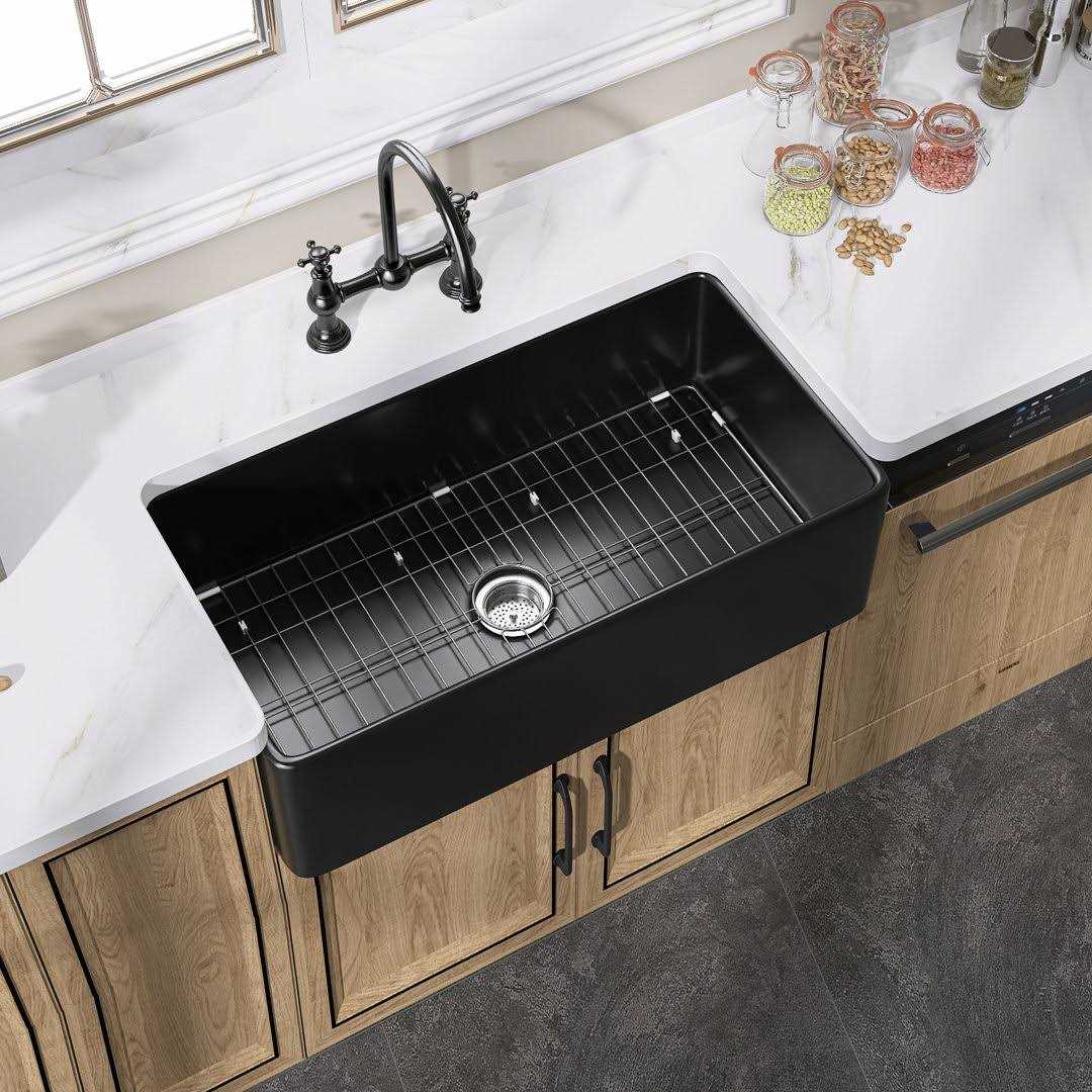 Ogonbrick Black Farmhouse Sink Single Bowl Fireclay Farmhouse Kitchen Sink with Sink Grid and Basket Strainer - Image 3