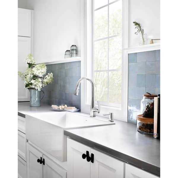 MOEN Reyes Single-Handle Pull-Down Sprayer Kitchen Faucet with Reflex and Power Clean - Image 3