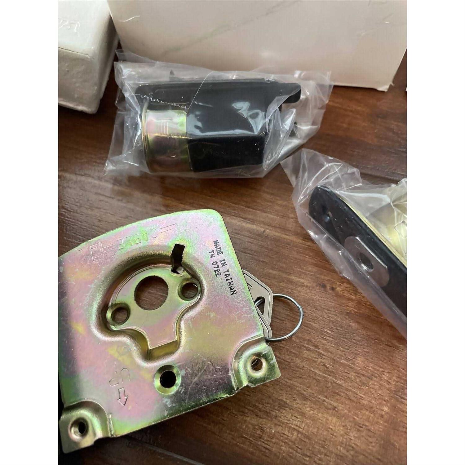 Defiant Round Smart Wi-Fi Deadbolt Powered by Hubspace - Image 3